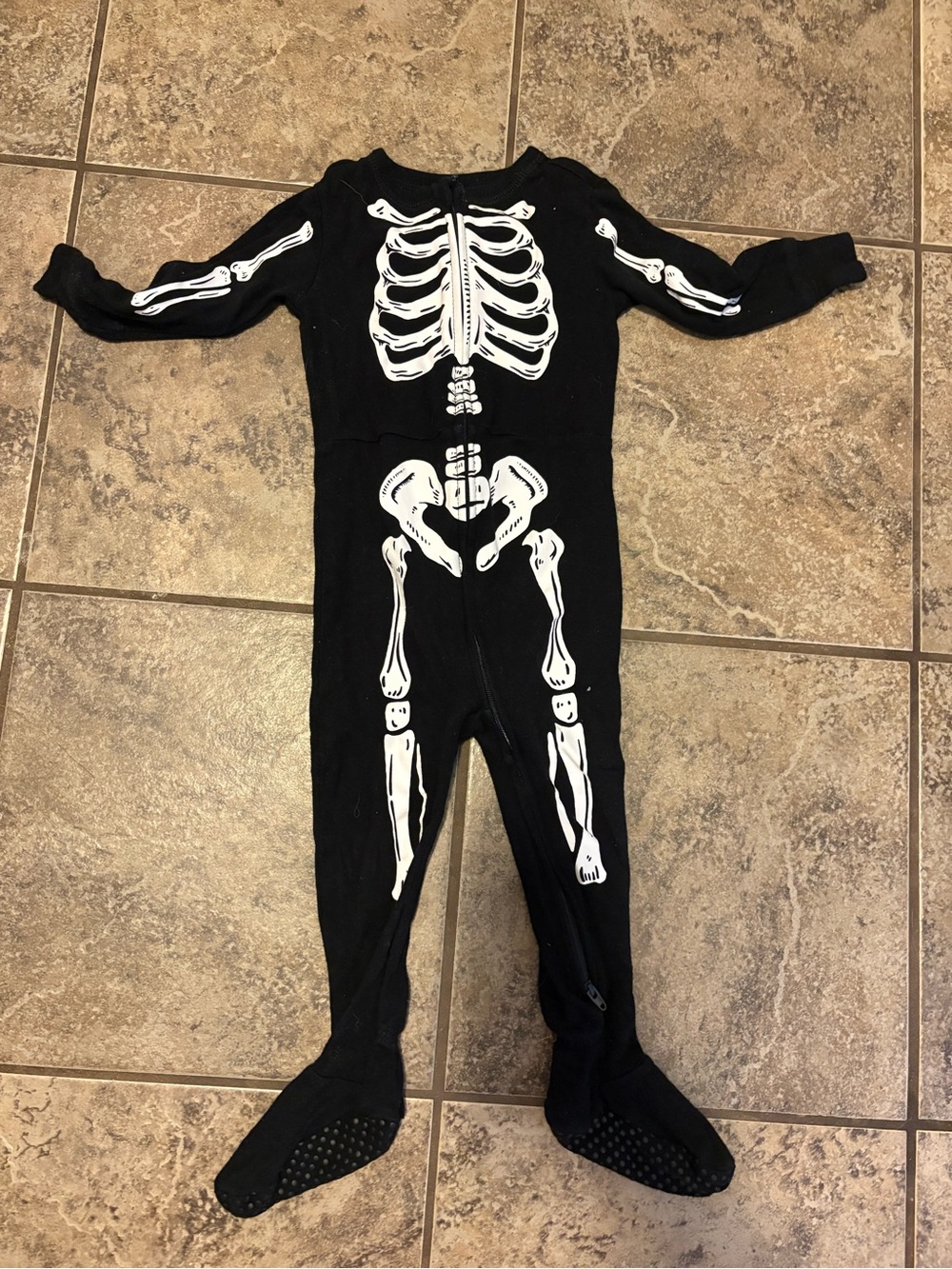 Kids Black Skeleton One-Piece Pajama Romper Halloween 18-24 months